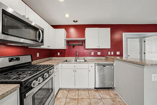 1317 AVONWOOD COURT, Lutz, FL 33559