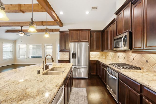 1411 Nacogdoches Valley Drive, League City, TX 77573