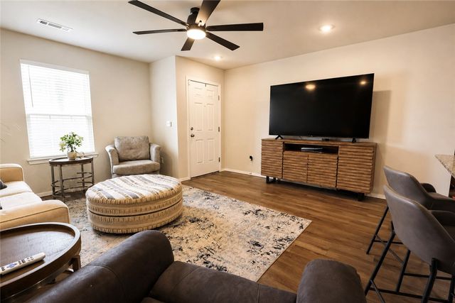 2610 Broken Spoke Lane, Farmington, AR 72730