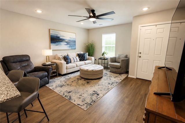 2610 Broken Spoke Lane, Farmington, AR 72730