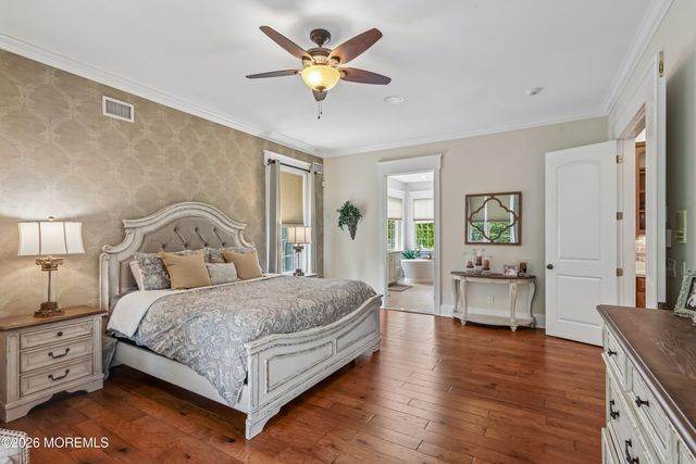 16 Pine Street, Toms River, NJ 08753