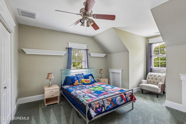 16 Pine Street, Toms River, NJ 08753