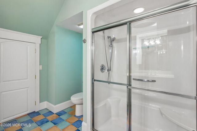 16 Pine Street, Toms River, NJ 08753