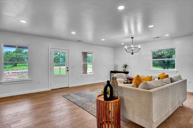 14500 Williams Way, Luther, OK 73054