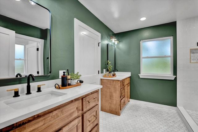 14500 Williams Way, Luther, OK 73054