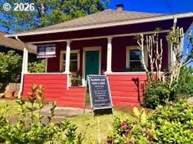 5520 Se MILWAUKIE Ave, Portland, OR 97202