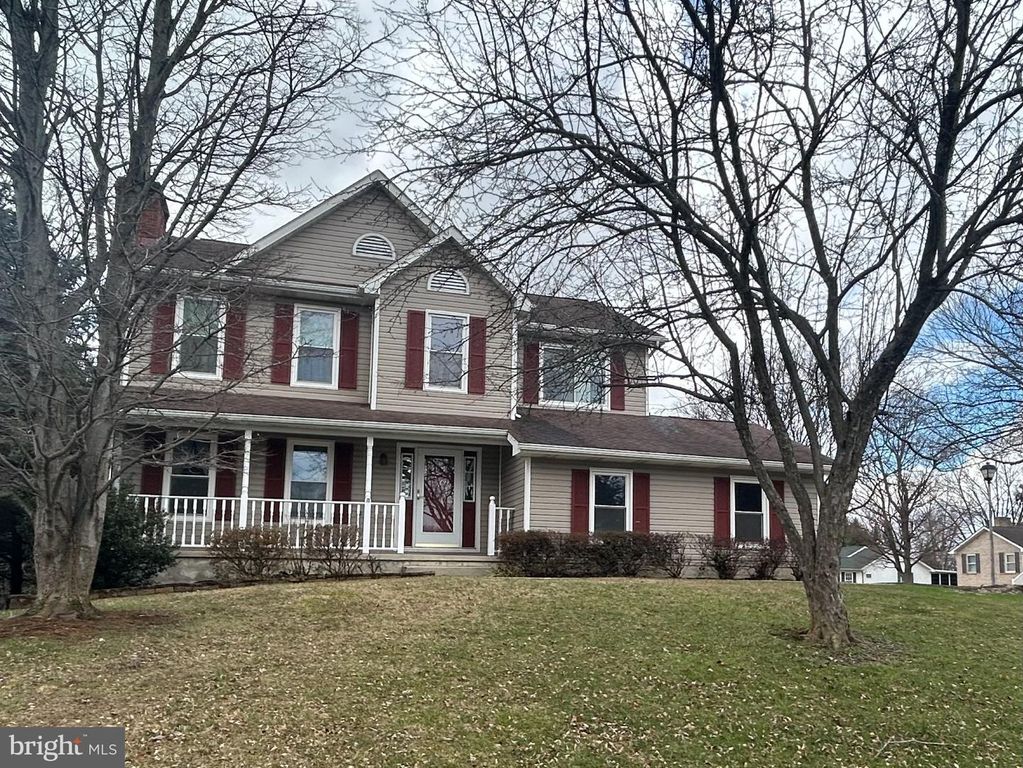 124 DEERFIELD DR, Charles Town, WV 25414