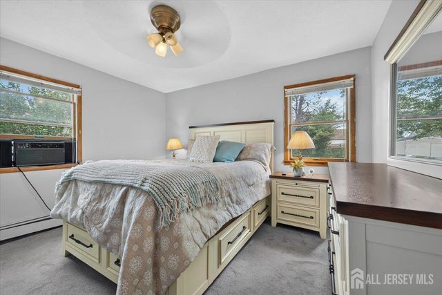 25 Kenmore Road, Edison, NJ 08817