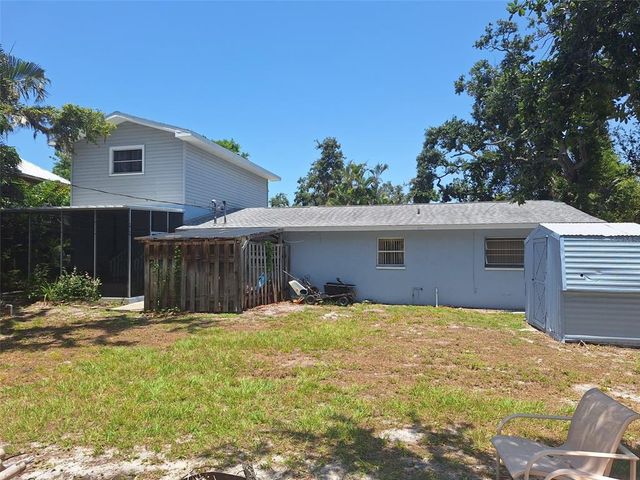 305 PINE ROAD, Nokomis, FL 34275