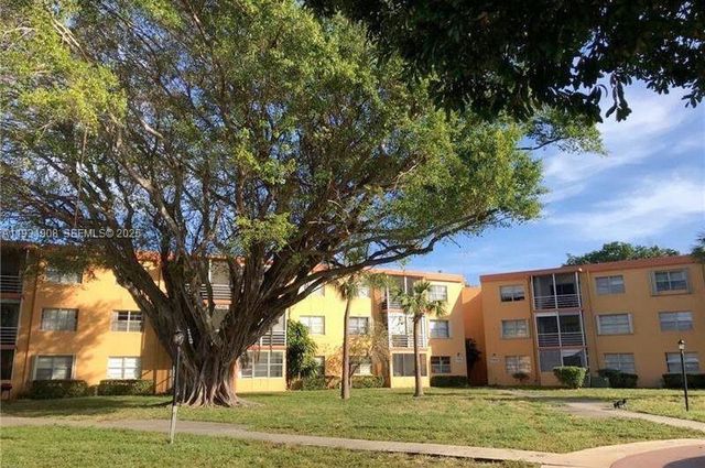 4304 NW 9th Ave 3-2G, Deerfield Beach, FL 33064