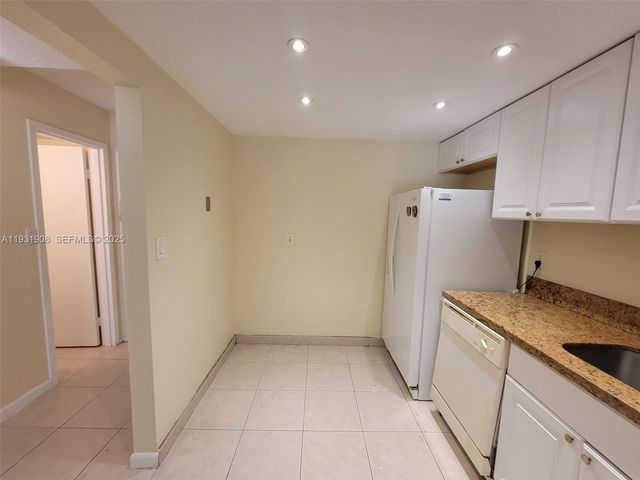 4304 NW 9th Ave 3-2G, Deerfield Beach, FL 33064