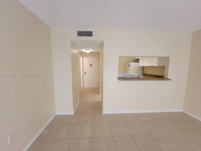 4304 NW 9th Ave 3-2G, Deerfield Beach, FL 33064