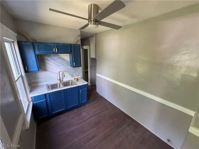 1101 E 71st Street, Cleveland, OH 44103