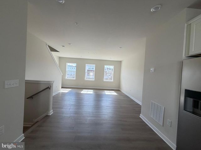 39 E FRONT STREET, Bridgeport, PA 19405