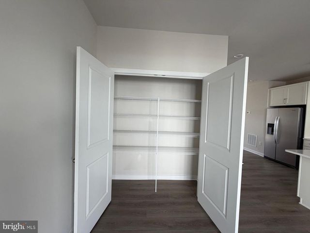 39 E FRONT STREET, Bridgeport, PA 19405