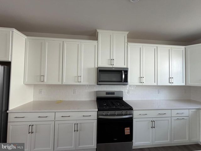 39 E FRONT STREET, Bridgeport, PA 19405