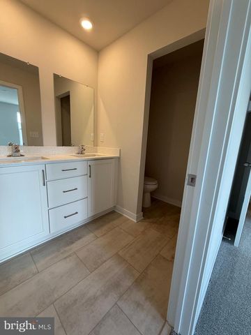 39 E FRONT STREET, Bridgeport, PA 19405