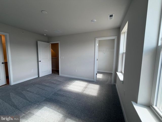 39 E FRONT STREET, Bridgeport, PA 19405