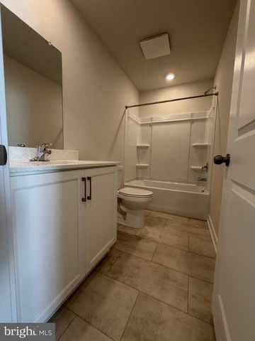 39 E FRONT STREET, Bridgeport, PA 19405