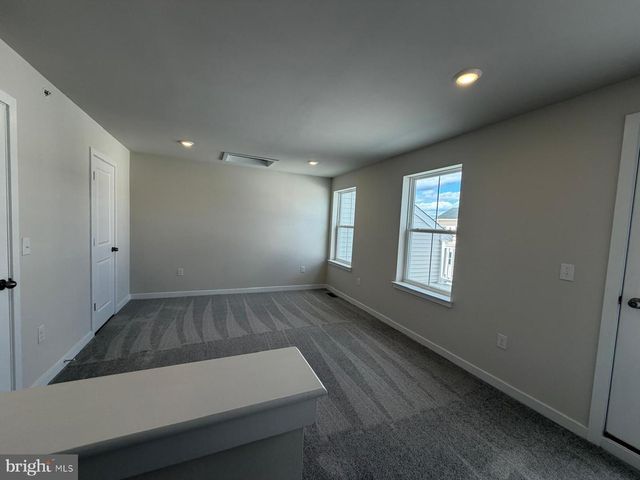 39 E FRONT STREET, Bridgeport, PA 19405