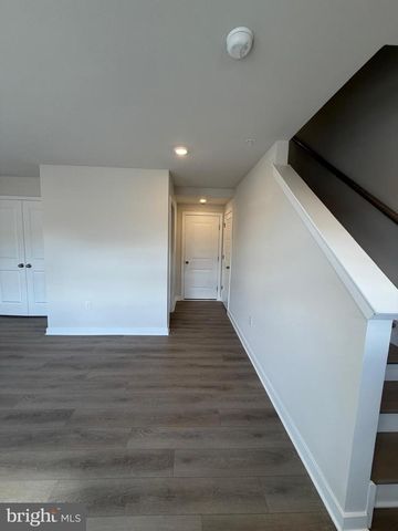 39 E FRONT STREET, Bridgeport, PA 19405