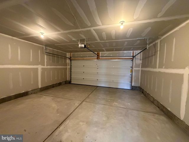 39 E FRONT STREET, Bridgeport, PA 19405