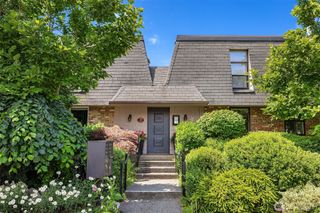 242 4th Avenue S #1, Edmonds, WA 98020