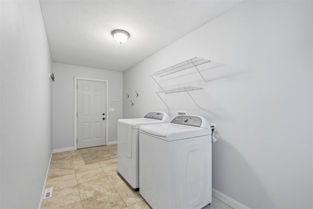 1114 Meadowsweet Lane, Vicksburg, MI 49097
