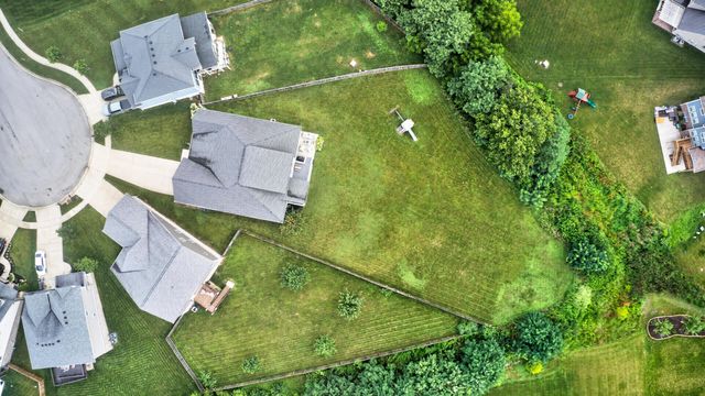 1975 Covington Point, Lexington, KY 40509