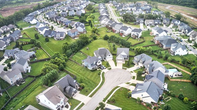 1975 Covington Point, Lexington, KY 40509