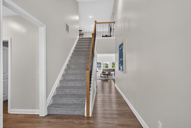 1975 Covington Point, Lexington, KY 40509