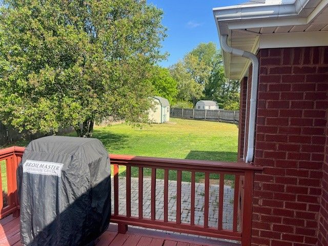 12 Oak Point Dr, Fayetteville, TN 37334