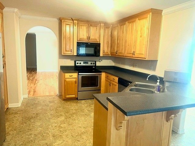 12 Oak Point Dr, Fayetteville, TN 37334