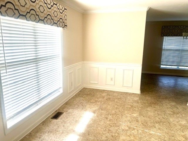 12 Oak Point Dr, Fayetteville, TN 37334