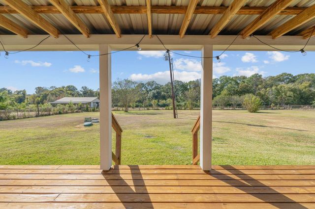 71 Long Horn Loop, New Waverly, TX 77358