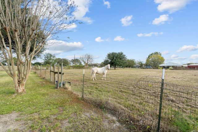 71 Long Horn Loop, New Waverly, TX 77358