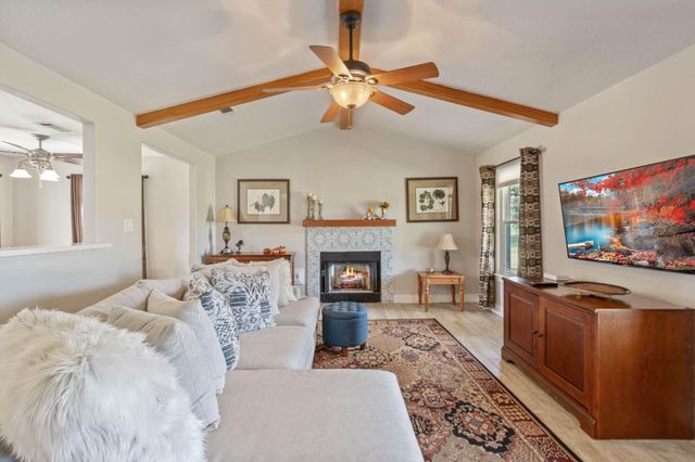 71 Long Horn Loop, New Waverly, TX 77358