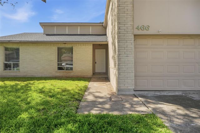 466 El Toro Lane, Webster, TX 77598