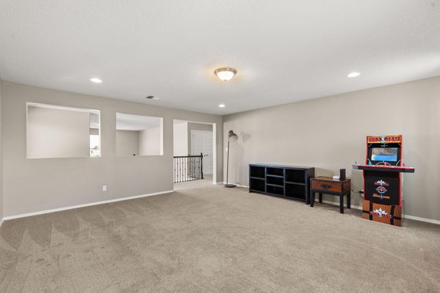 3953 Mountain Trail Loop NE, Rio Rancho, NM 87144