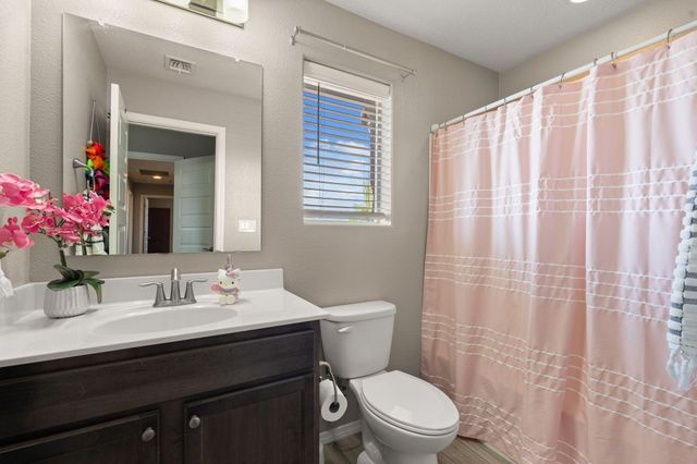 3953 Mountain Trail Loop NE, Rio Rancho, NM 87144