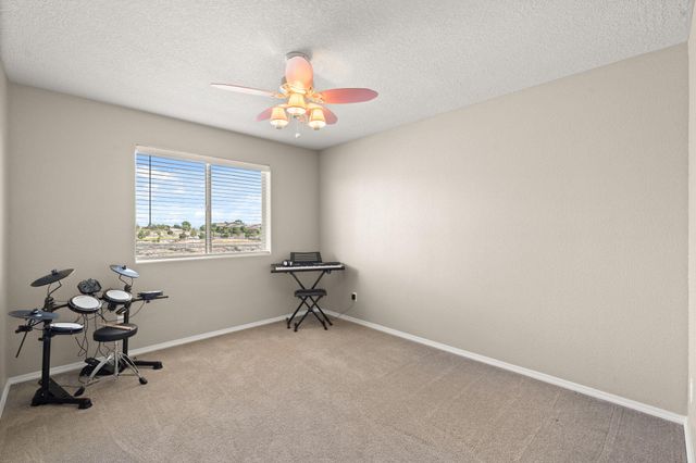 3953 Mountain Trail Loop NE, Rio Rancho, NM 87144