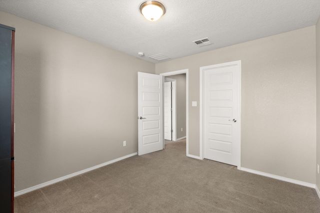 3953 Mountain Trail Loop NE, Rio Rancho, NM 87144