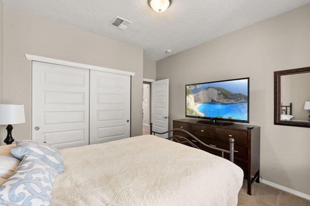 3953 Mountain Trail Loop NE, Rio Rancho, NM 87144