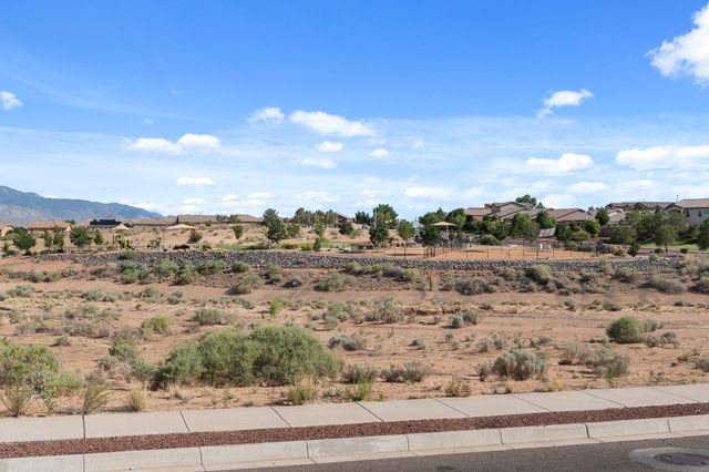 3953 Mountain Trail Loop NE, Rio Rancho, NM 87144
