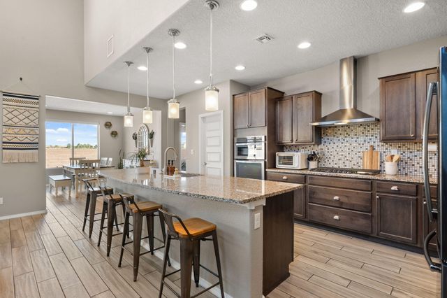 3953 Mountain Trail Loop NE, Rio Rancho, NM 87144