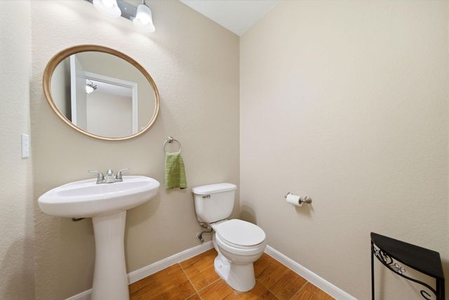 10038 Victoria Chase Lane, Houston, TX 77075