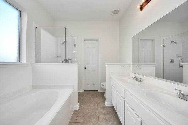 2705 Calico Creek Lane, Pearland, TX 77584