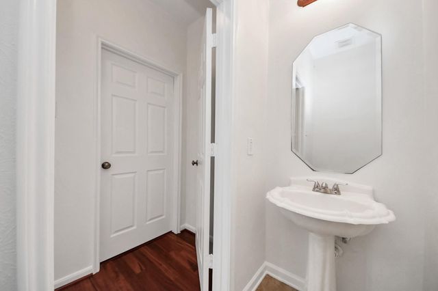 2705 Calico Creek Lane, Pearland, TX 77584