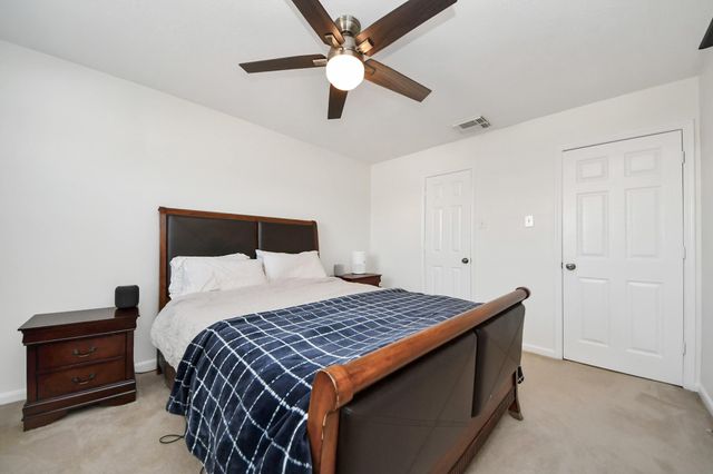 2705 Calico Creek Lane, Pearland, TX 77584