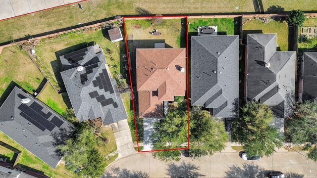 2705 Calico Creek Lane, Pearland, TX 77584